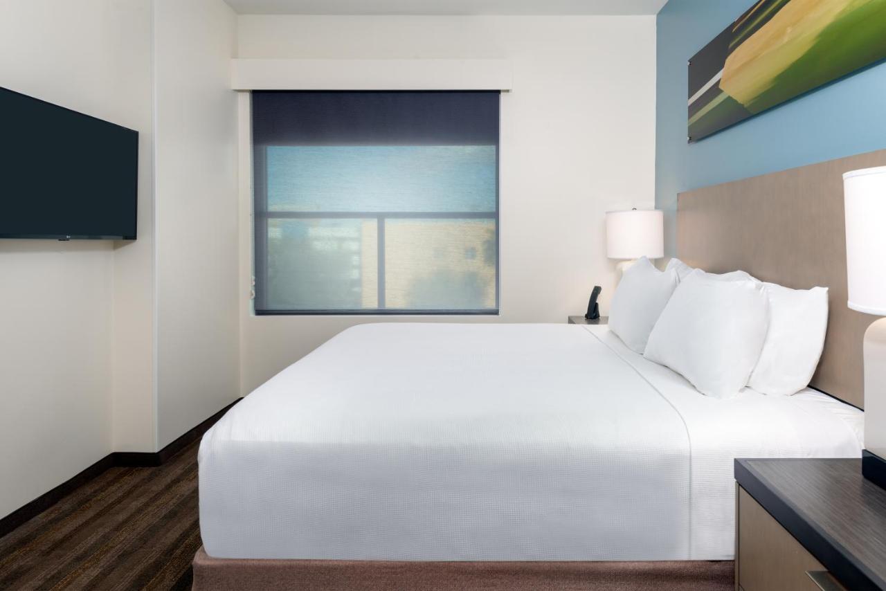 Hyatt House Airport/westshore Hotel 3*